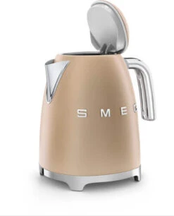Smeg 50's Style Waterkoker 1,7 Liter Mat Champagne 8 Smeg 50's Style Waterkoker 1,7 Liter Mat Champagne -Kamado Joe Verkoop 1460483