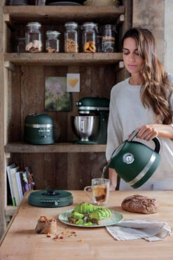 KitchenAid Artisan Waterkoker 1,5 Liter Aluminium Pebbled Palm -Kamado Joe Verkoop 859711582370