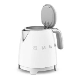 Smeg 50's Style Mini Waterkoker 800 Ml Staal Wit 5 Smeg 50's Style Mini Waterkoker 800 Ml Staal Wit -Kamado Joe Verkoop klf05wheu 9