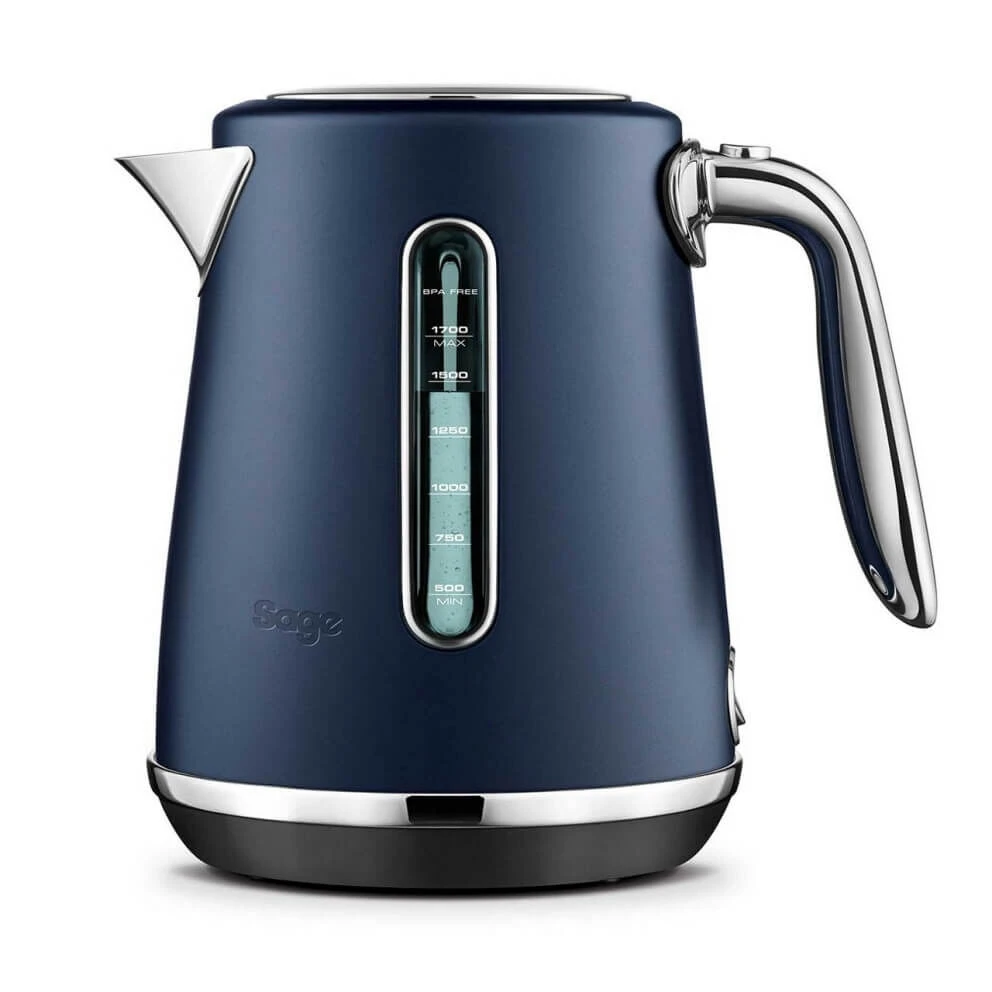 Sage The Soft Top Luxe Kettle Waterkoker Damson Blue 1 Sage The Soft Top Luxe Kettle Waterkoker Damson Blue
